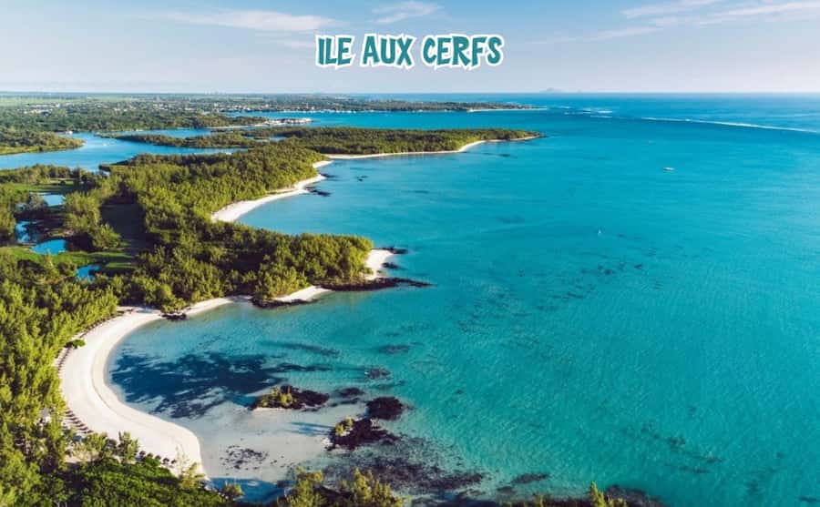 Mauritius: Ile aux Cerfs Speedboat Tour with Lunch & Drinks - The long beach break on Île aux Cerfs