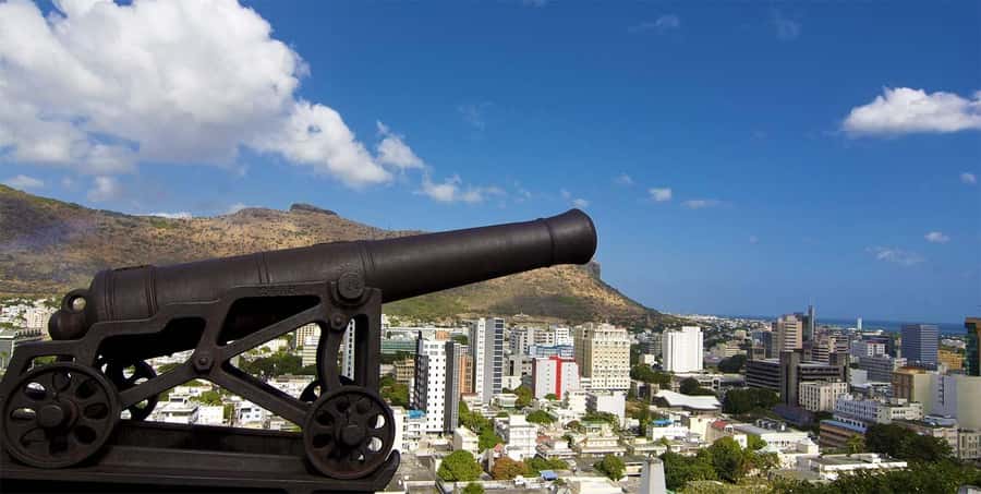 Mauritius: North Tour with Tea Tasting & Oceanarium Visit - Port Louis market shows the island’s everyday side