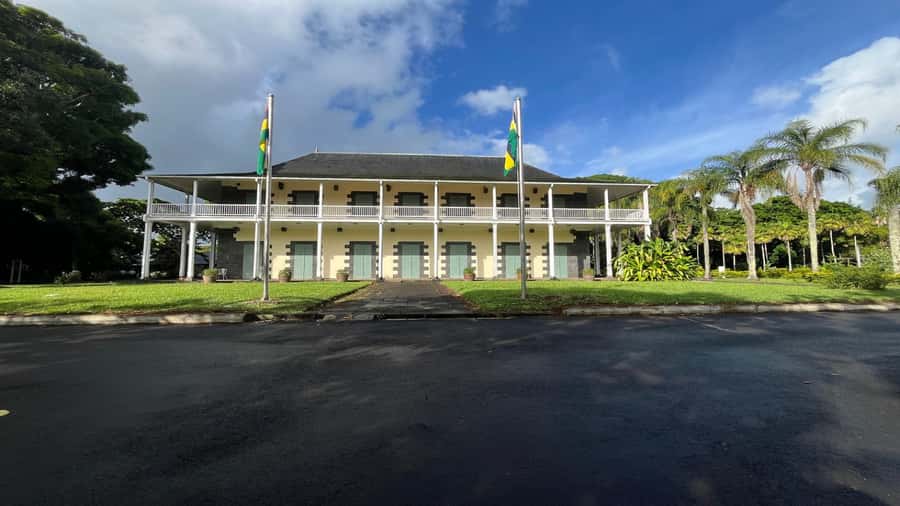 Mauritius: Northern Tour w/Port Louis Market, Temple & Beach - Mont Choisy, Trou-aux-Biches, and Pereybere
