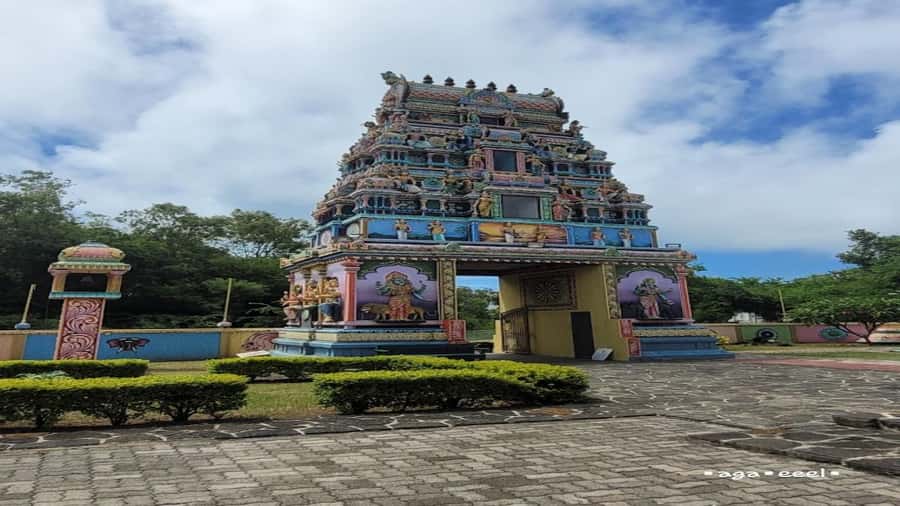 Mauritius: Northern Tour w/Port Louis Market, Temple & Beach - Grand Baie and the final coastal sights