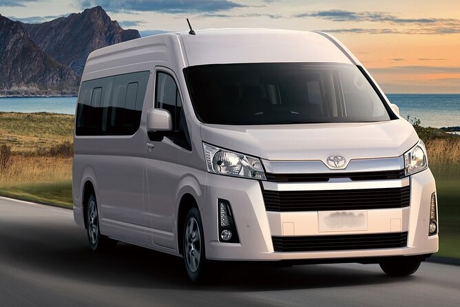 Mauritius One Way Transfer - Minibus 1 - 7 persons - A private arrival instead of a shared shuttle