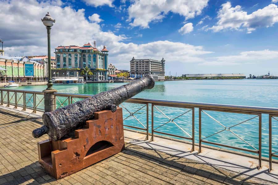 Mauritius: Private Full-Day Iconic Instagram Spots - Port Louis and the colorful Umbrella Square