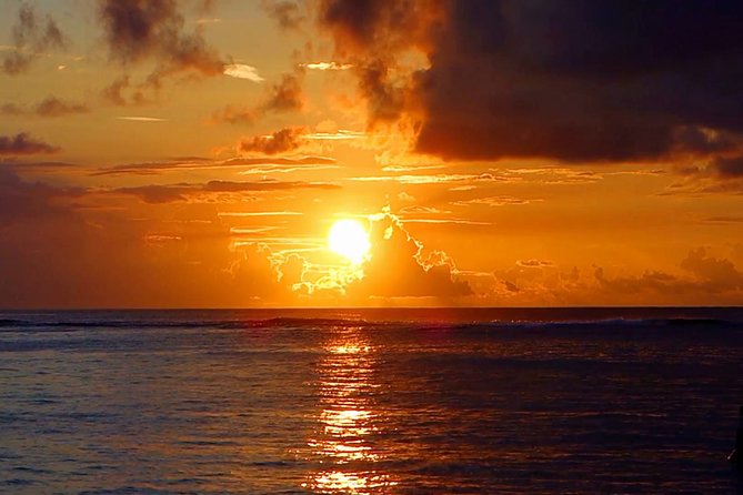 Mauritius Private Night Tour: Romantic dinner, Entertainments & Night lounge - The three-course dinner and Mauritius on a plate