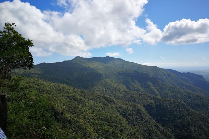 Mauritius Private South West Tour - Trou aux Cerfs, a crater with a green rim