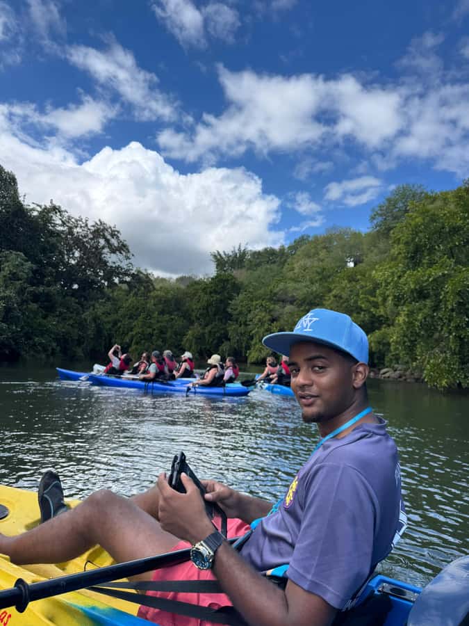 Mauritius: River Guided Kayak Tour with Monkeys - Paddling through the Rempart River