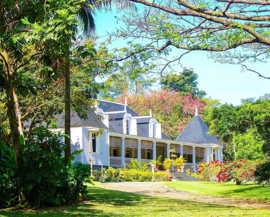 Mauritius: South of the Island Private Full-Day Tour - Ganga Talao adds a sacred side of Mauritius