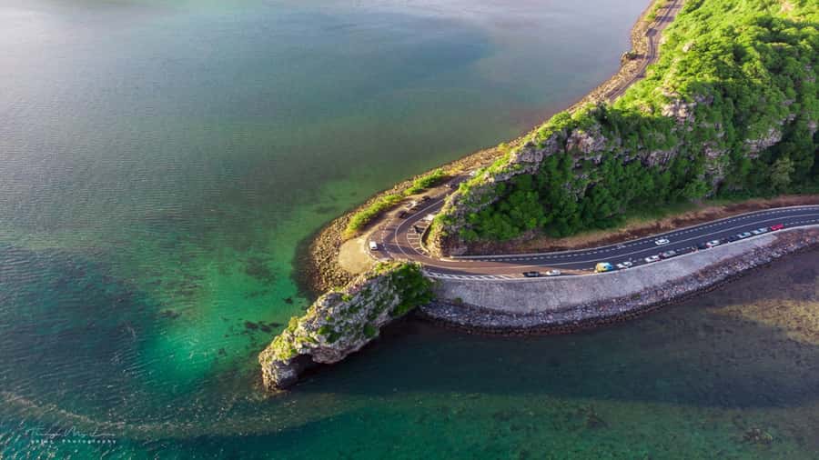 Mauritius: Southern Tour Incl. Adventure Park & Le Morne - Grand Bassin and Mangal Mahadev