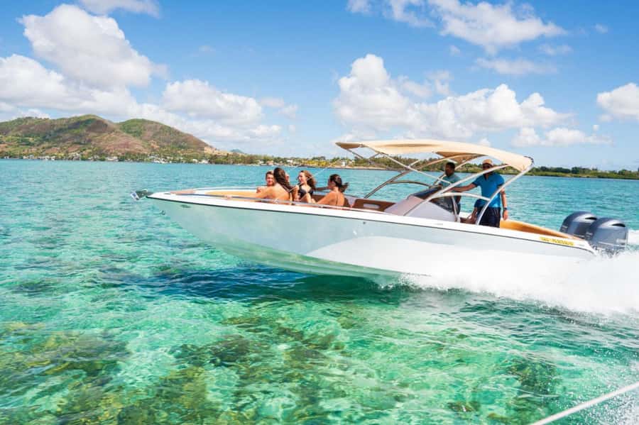 Mauritius: Speedboat Ile aux Cerfs, GRSE Waterfall, BBQ, Bar - Key points to know before you book