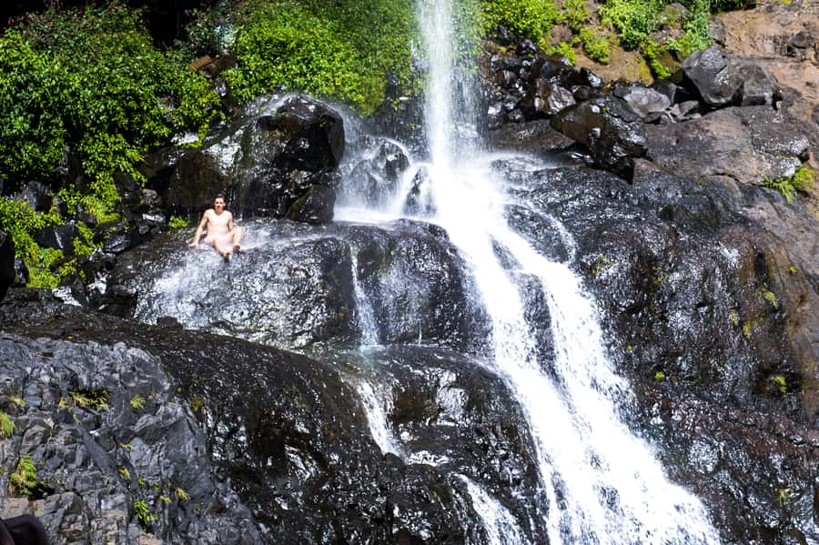 Mauritius: The Iconic Waterfalls hike + Mauritian picnic - A small picnic with local flavor