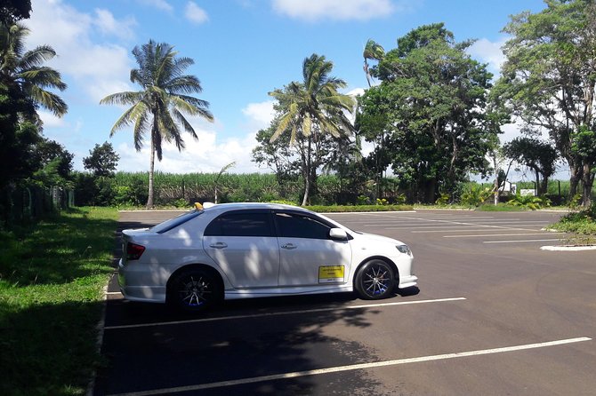 PORT, AIRPORT & HOTEL transfer in mauritius. - A calm landing after a long flight