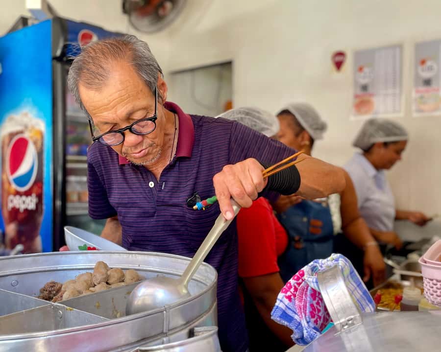 Port Louis: Street Eats and City Highlights Walking Tour - Adrien’s guiding style matters