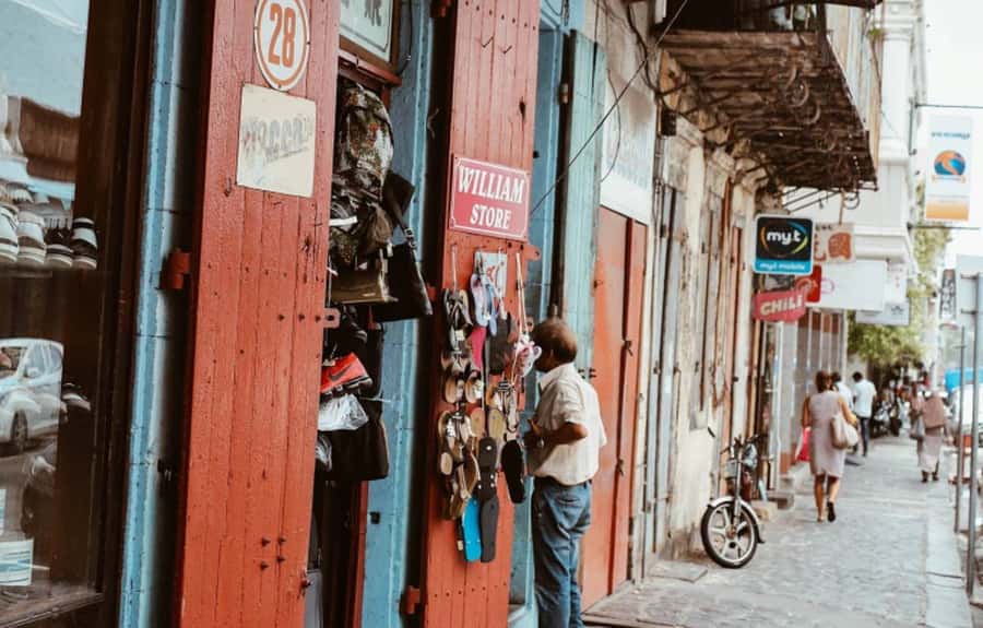 Port Louis: Street Food & City Tour - Chinatown and the preservation of local culture