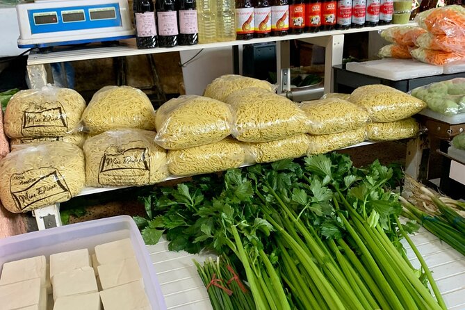 Private Cooking Class Experience with Farmers Market Visit - Why this Mauritian food experience feels different