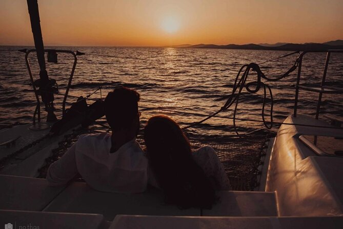 Private Exclusive Sundowner catamaran with Dinner & Transfer - Snorkeling near Ile aux Aigrettes