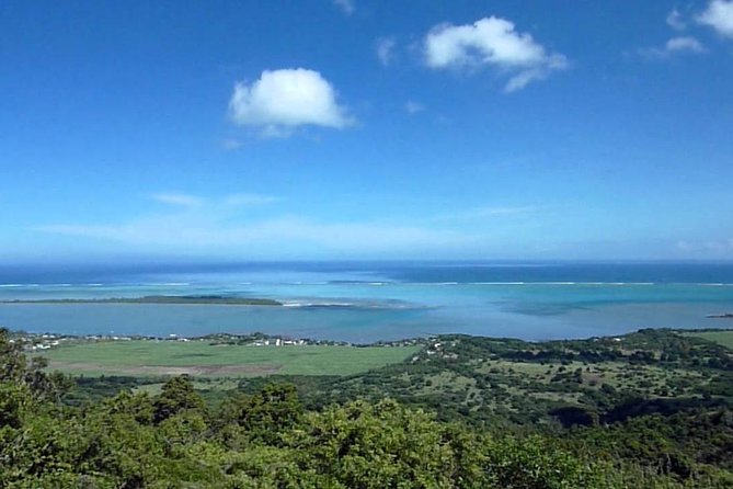 Private Mauritius South Day Tour - Chamarel’s Seven Coloured Earth