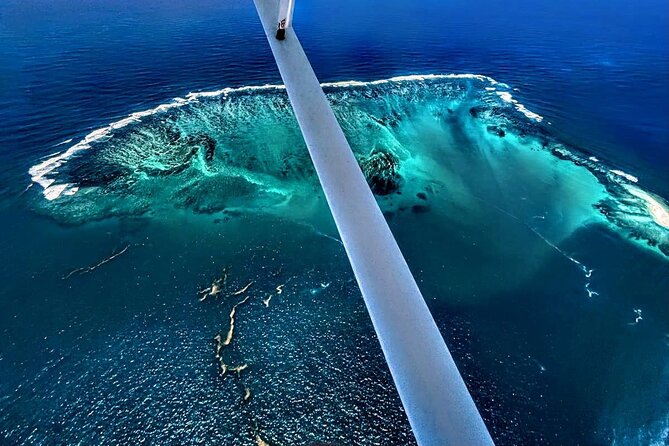 Seaplane Tours over the turquoise lagoon of the East of Mauritius - Key points to know before you fly
