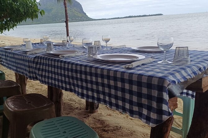 Shared 10 Pax Boat Tour: Dolphin Watching, Snorkelling and BBQ - Who will enjoy this boat tour most