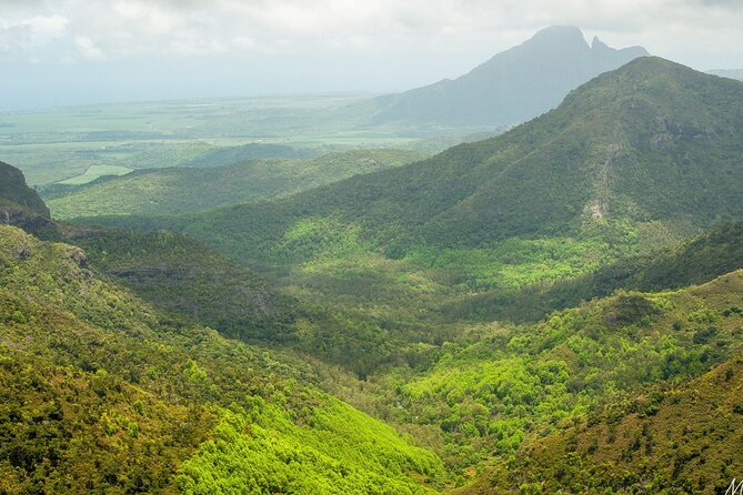 South of Mauritius :Full day package including Chamarel Coloured earth & lunch - Maconde and the southern road