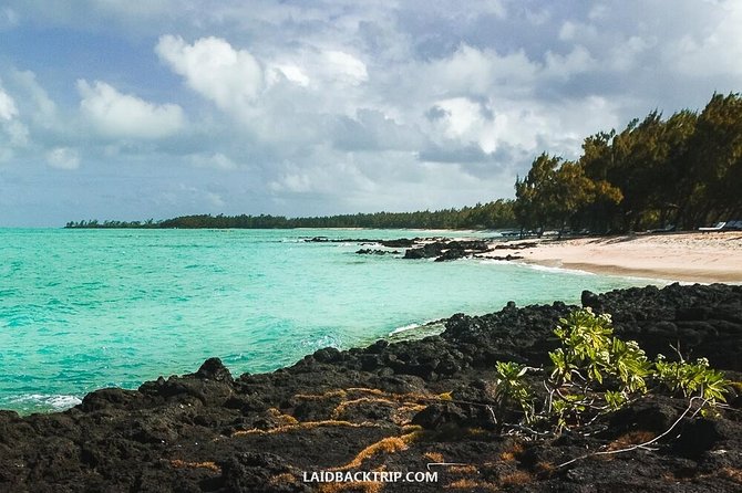 >TAXI ONLY< to DOLPHIN OR ILE AUX CERFS PARADISE ISLAND MAURITIUS - Getting from the road to Ile aux Cerfs
