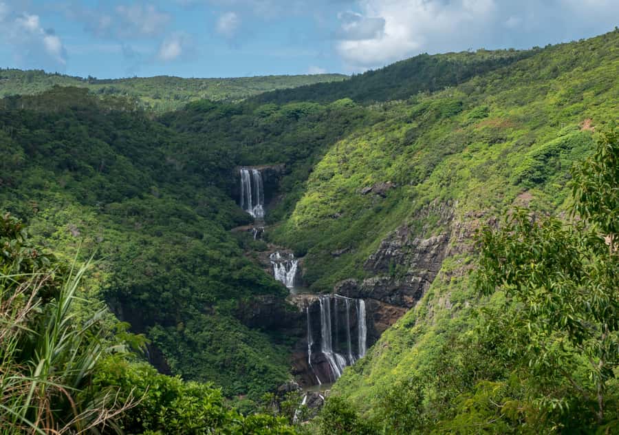Tea Route: Lake, Forest, Tea Plantation & 3 Course Lunch - Tamarind Falls and the Road Through Vacoas-Phoenix